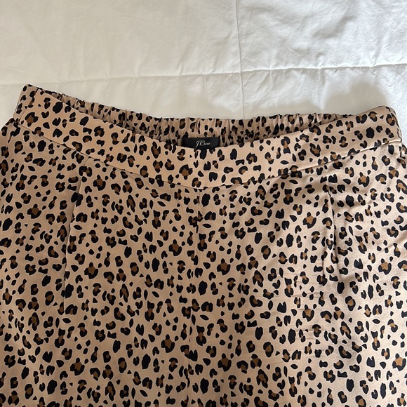 J. Crew Harvey 100% Silk Leopard Print Cropped Pull On Pants - Picture 3 of 7